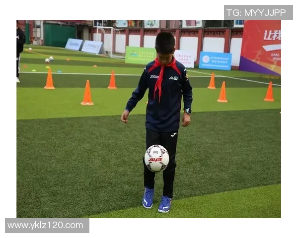 赛后分析：北京足球队与重庆足球队的比赛节奏与战术对比探讨