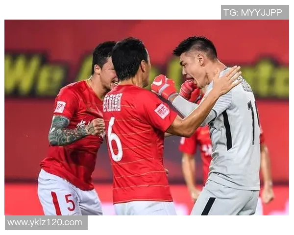 南京与杭州足球队赛后复盘分析球队配合与战术执行的关键因素 南京与杭州足球队赛后复盘分析球队配合与战术执行的关键因素